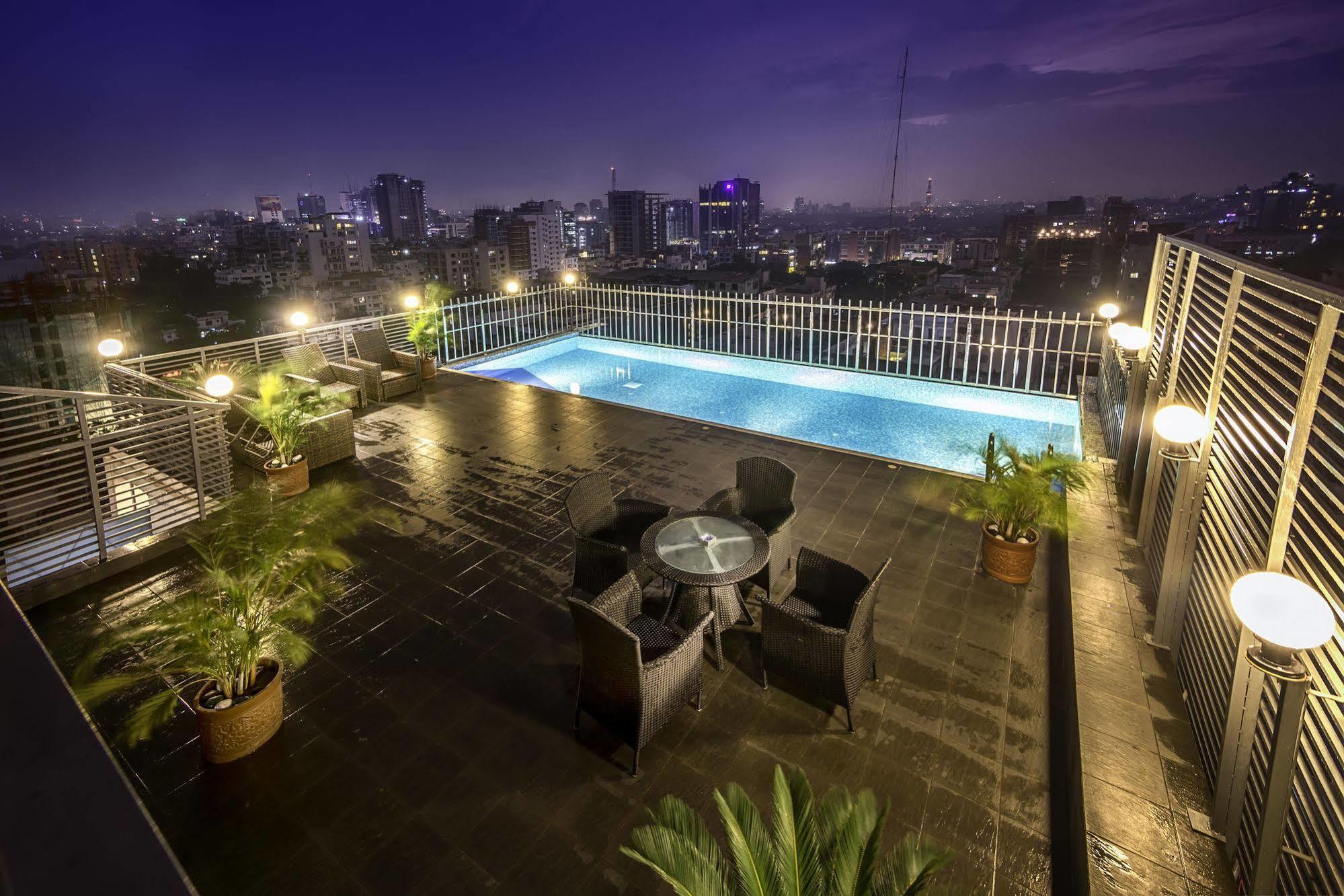 Long Beach Suites Dhaka Exterior foto